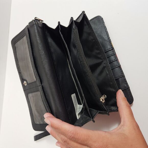 Disney Park Trifold Wallet/Wristlet Black W Mickey Mouse Castle - Picture 4 of 15